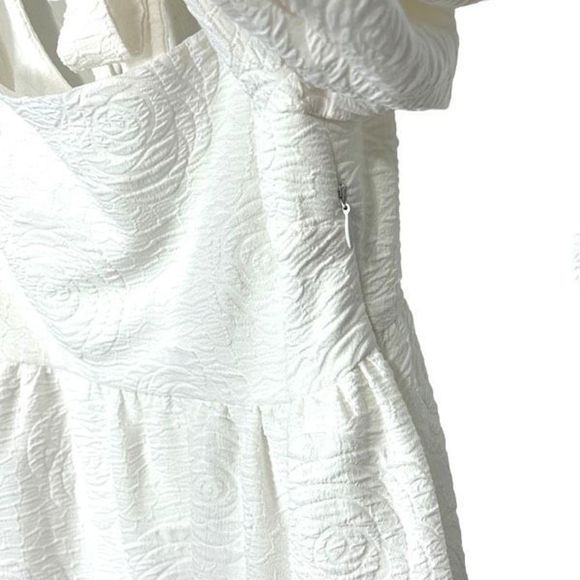 Aura Women's Puff Sleeve Square Neck Floral Empire Cut Mini Dress White Size S - Picture 2 of 7